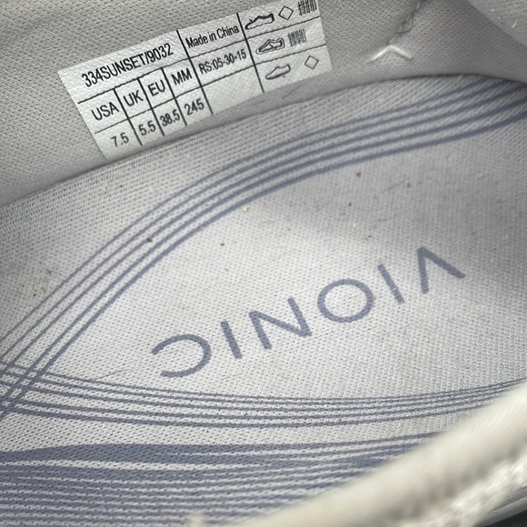 Vionic Sz 7.5 Sunset Mary Jane Sneakers Comfort 1st Ray Technology White EUC - Picture 5 of 8